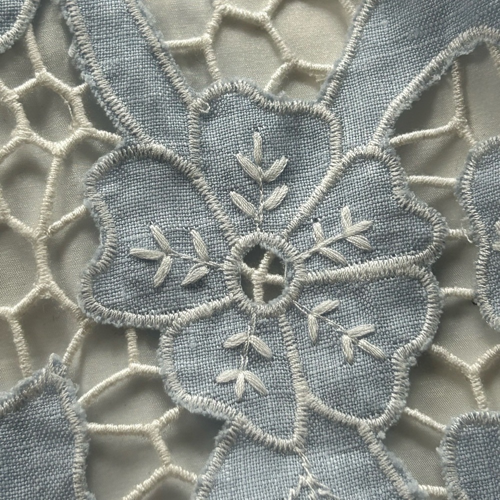 J. PETERMAN Elegant Lace Sleeveless 100% linen floral Light Blue Sz 2 - Picture 8 of 14